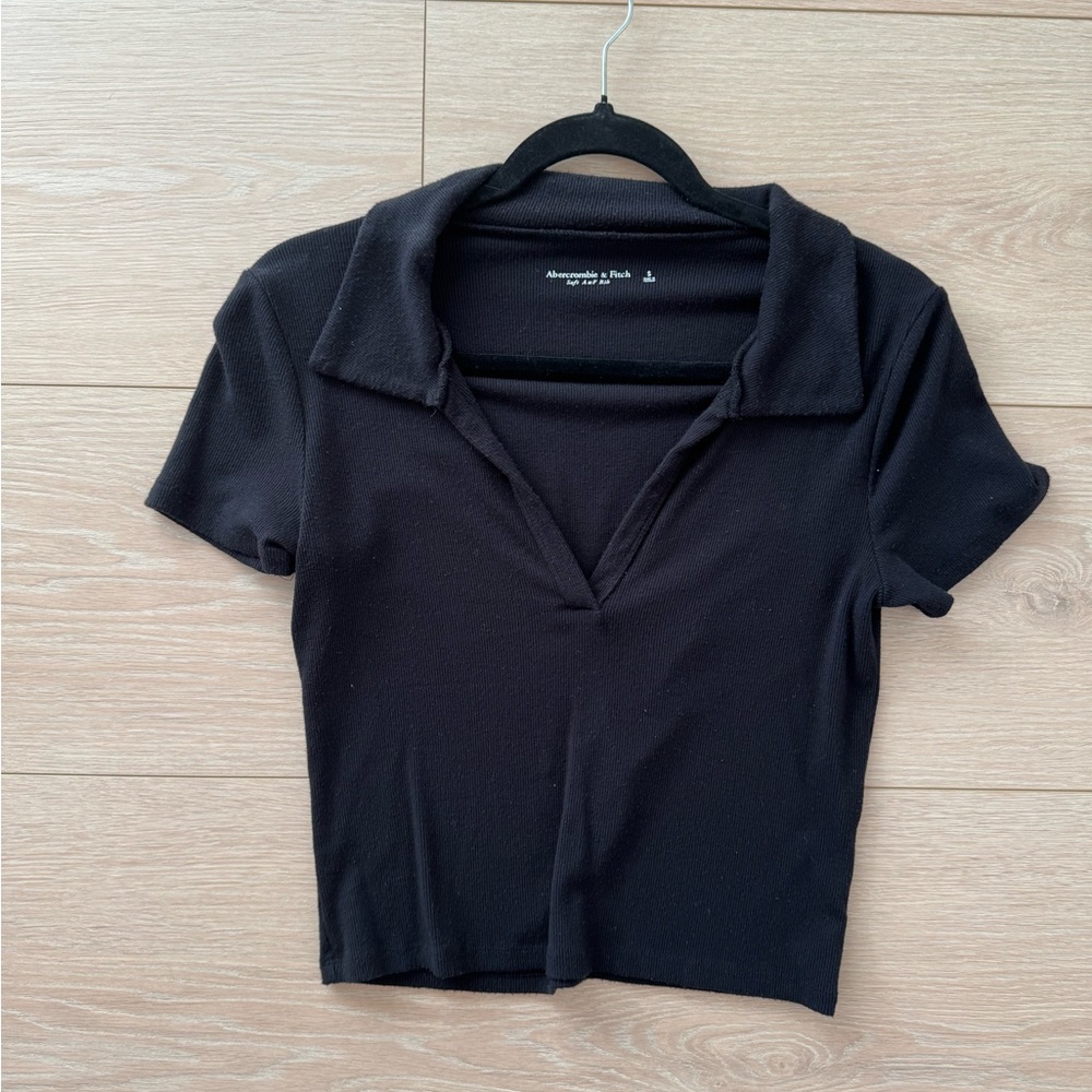 Abercrombie & Fitch Black Collared Crop Top
